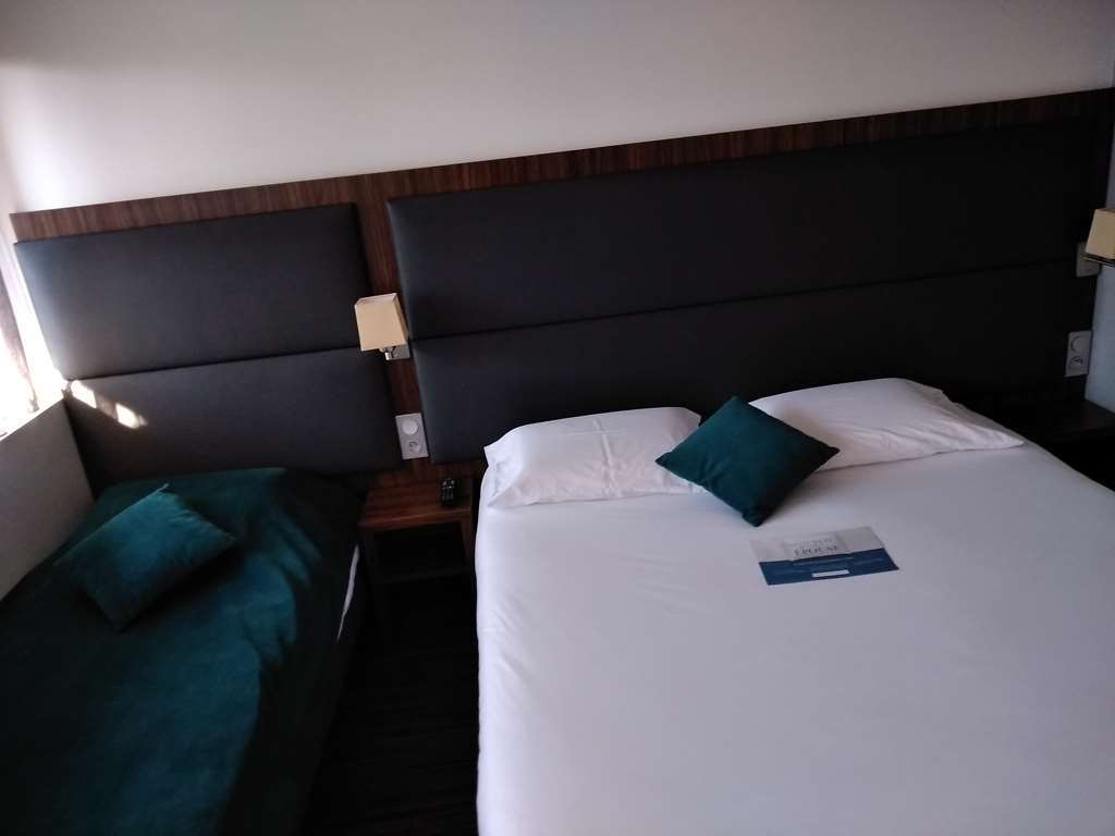 Kyriad Bordeaux - Aéroport 3*